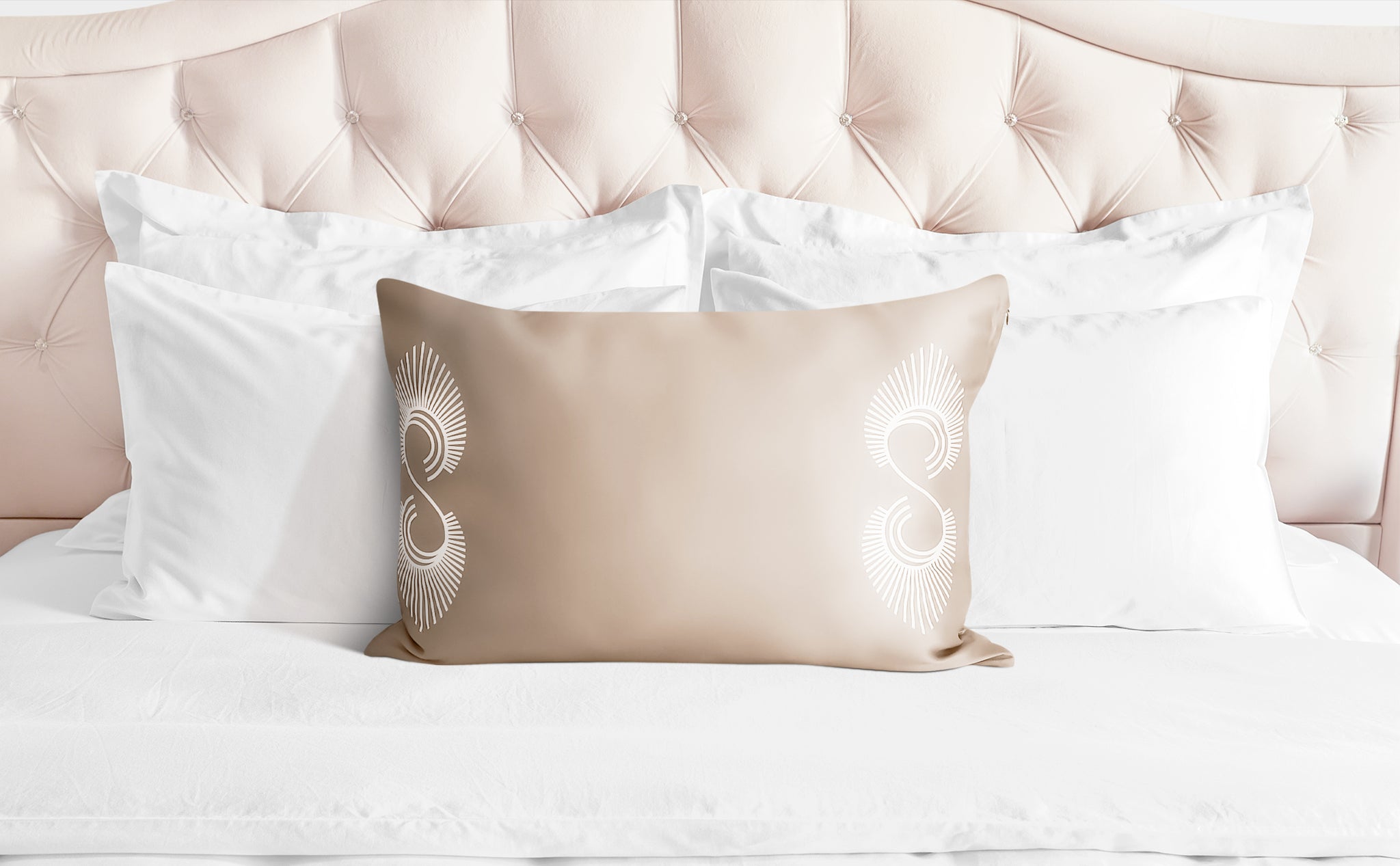 Taie d'oreiller en Soie 50x70-100% Naturelle - 19 mommes - Housse de Coussin Design - pour Les Cheveux Cassants, Fins, Abîmés - Alternative au Foulard, Bonnet de Nuit, Charlotte en Satin (Champagne)